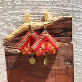گوشواره زنانه سوزندوزی بلوچی مدل فرمینگ