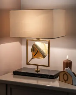 آباژور رومیزی دستساز گالری عزیزی مدل گل ارکیده