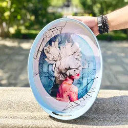 سینی پذیرایی چوبی دستساز گالری عزیزی طرح صورت دختر مدل دیجیتال آرت