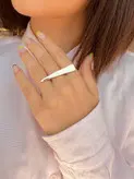 انگشتر زنانه استیل گالری عزیزی مدل مثلثی
