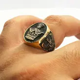 انگشتر مردانه گالری عزیزی مدل تاج شیر خورشید