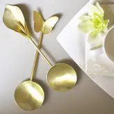 قاشق آجیل خوری برنجی دستساز گالری عزیزی مدل گل شیپوری