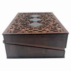 جعبه هدیه با بدنه و درب مورب و 3کاشی