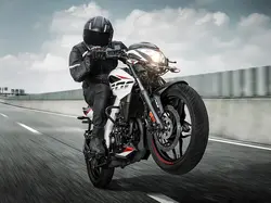 موتورسیکلت Pulsar NS200 - پيشرو گستر فارس - دیجی موتور