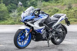 موتورسیکلت Pulsar RS200 - پيشرو گستر فارس - دیجی موتور