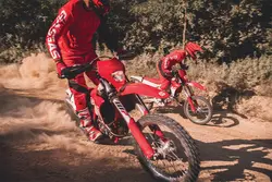 موتورسیکلت‎ EC 249 F‎- کویر‎ ‎موتور - دیجی موتور