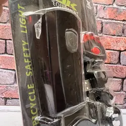 چراغ جلو و عقب شارژی دوچرخه اوکی (OK) مدل XC-122170