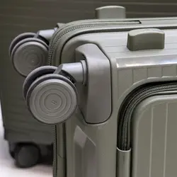 چمدان it آی تی مدل spontaneous سایز متوسط