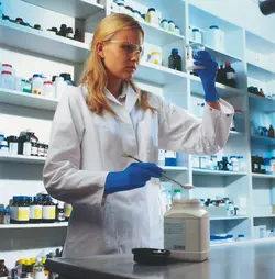 دستکش نیتریل یووکس مدل U-Fit