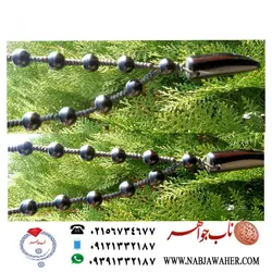 گردن اویز 37 دانه عقیق سیاه