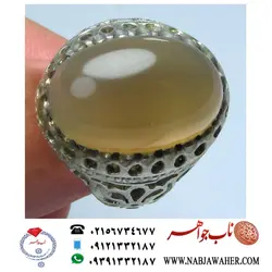 انگشتر نفیس عقیق نباتی اب دار