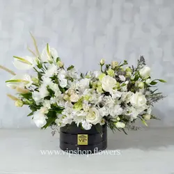 جعبه گل ترحیم رز و آنتوریوم سفید - گل فروشی آنلاین VIP Shop