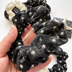 کش مو اسکرانچی گلدوزی