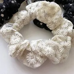 کش مو اسکرانچی گلدوزی