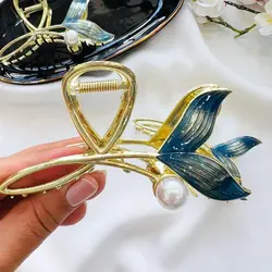 کلیپس فلزی دلفین