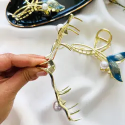 کلیپس فلزی دلفین