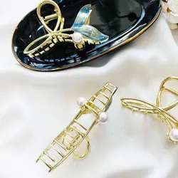 کلیپس فلزی دلفین