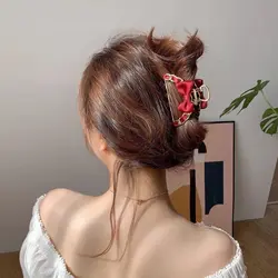 کلیپس فلزی نیم دایره کارتیه با طرح پاپیون و روبان