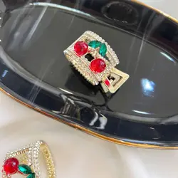 کلیپس دم اسبی طرح گیلاس