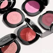 رژگونه فشرده دی وان