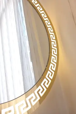 آینه مدل ورساچه طلایی