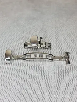 قفل پروانه‌ایی بند چرمی بدون دکمه رنگ استیل