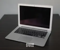 مک بوک ایر استوک MacBook Air 13-inch Mid 2011 مدل A1369 رم ۴ حافظه ۲۵۶ پردازنده i5