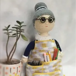 نگهدارنده لوازم بافتنی و خیاطی پیر زن