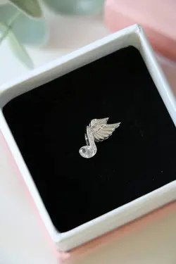 چارم آویز نقره نت موسیقی بال فرشته برند gnoce (دستبند،گردنبند)