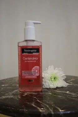 ژل شستشوی صورت گریپ فروت نیتروژینا Neutrogena  اورجینال  6628