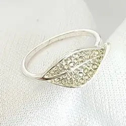 انگشتر زنانه استیل نگین دار طرح برگ مدل SR1005