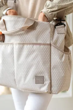 ساک لوازم کودک بژ واکینگ مام مدل HAPPY CHIC