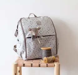 ساک لوازم کوله ای بژ واکینگ مام مدل HAPPY ANIMALS