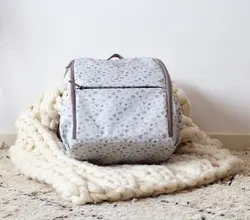 ساک لوازم کوله ای بژ واکینگ مام مدل HAPPY ANIMALS