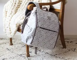 ساک لوازم کوله ای بژ واکینگ مام مدل HAPPY ANIMALS