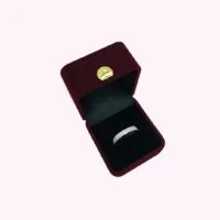 جعبه انگشتر جیر دکمه دار