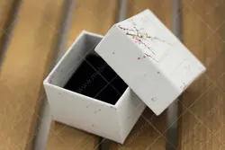 جعبه انگشتر مقوایی جواهر مدل شکوفه