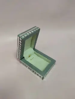 جعبه مدال چوبی اینه دار