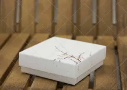 جعبه مدالی مقوایی جواهر مدل شکوفه