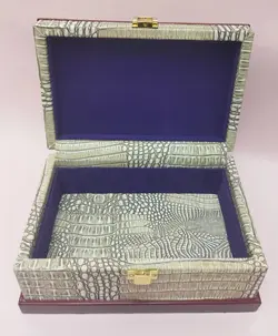 کلکسیون چرمی جواهر