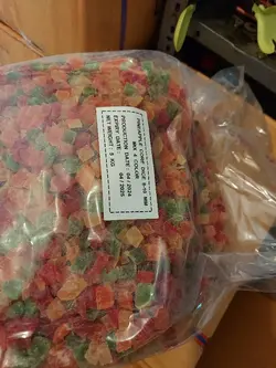 میوه خشک اناناس حبه رنگی تایلندی ( عمده )