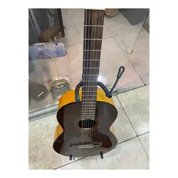 خرید گیتار کلاسیک بیگدلی دست ساز در حد آکبند - دنیای ساز