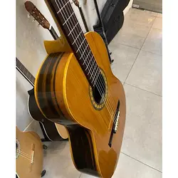 خرید گیتار کلاسیک استاد احسان روغنی دست ساز - دنیای ساز