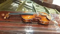 خرید ویولن suzuki سوزوکی دور سفید آکبند - دنیای ساز