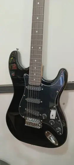 خرید گیتار الکتریک آنجل Angel آکبند - دنیای ساز