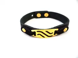 دستبند چرمی اصل استیل 316 طلایی رنگ طرح موج چرم مشکی