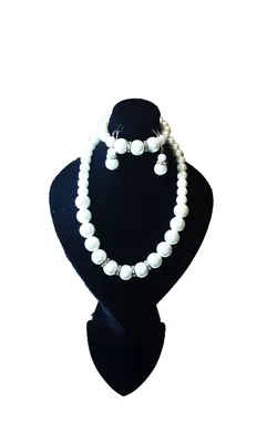 سرویس مروارید نگین دار سفید رنگ بزرگ و کوچک