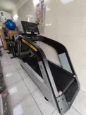 تردمیل باشگاهی وزن آزاد فرش وی مدل FW8000