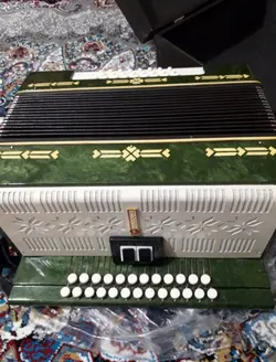 آکاردئون قدیمی