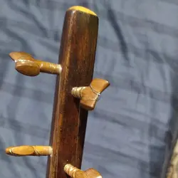 سه تار قدیمی استاد ناظمی